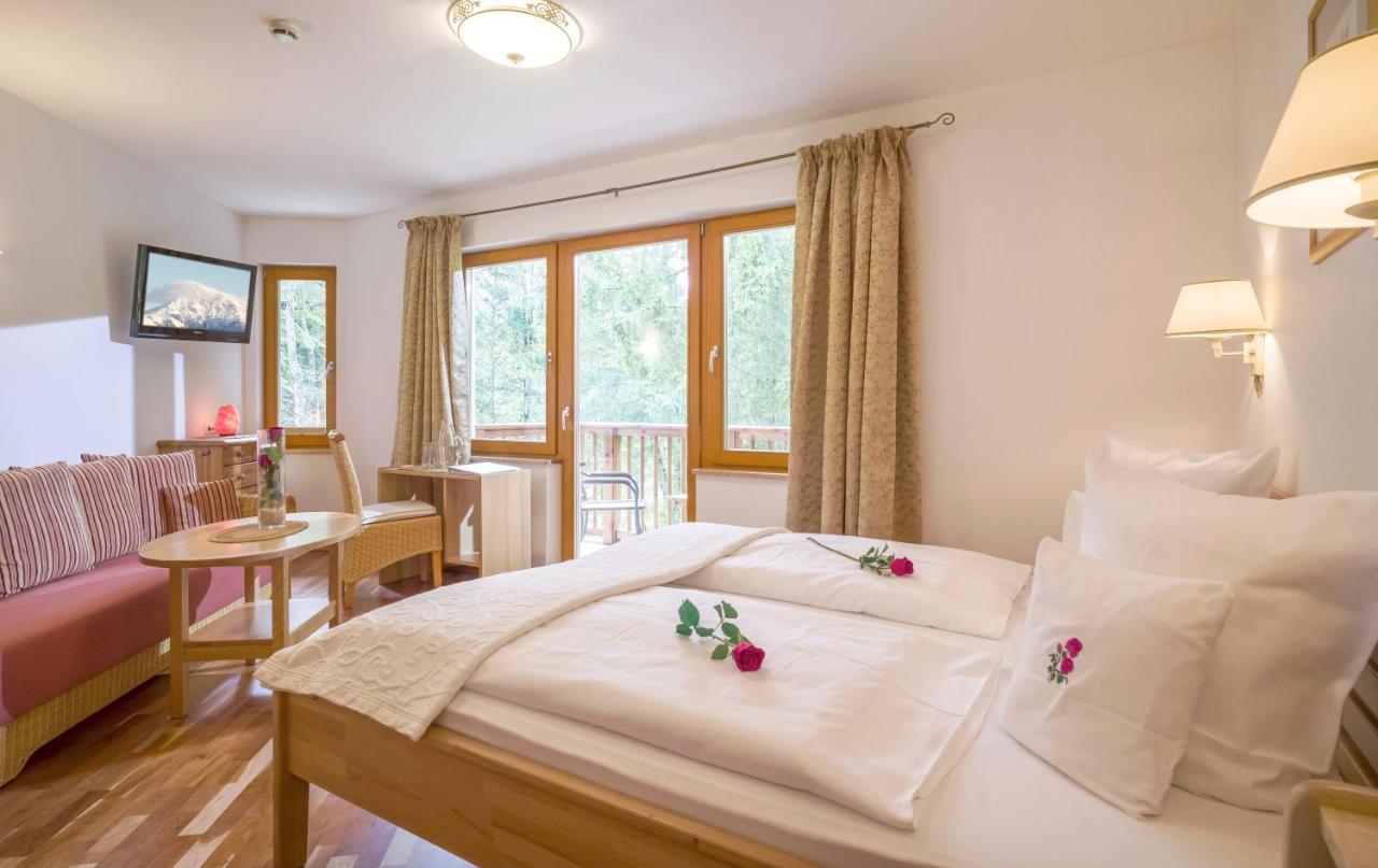 אוברנדורף אין טירול Gartenhotel Rosenhof Bei Kitzbuehel מראה חיצוני תמונה