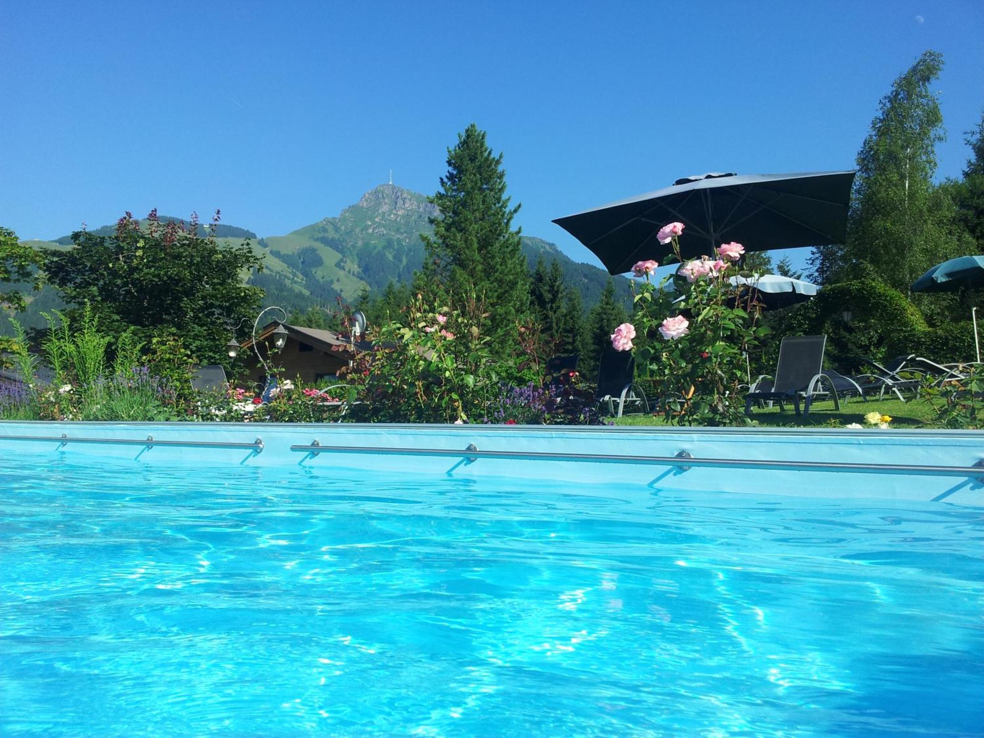 אוברנדורף אין טירול Gartenhotel Rosenhof Bei Kitzbuehel מראה חיצוני תמונה
